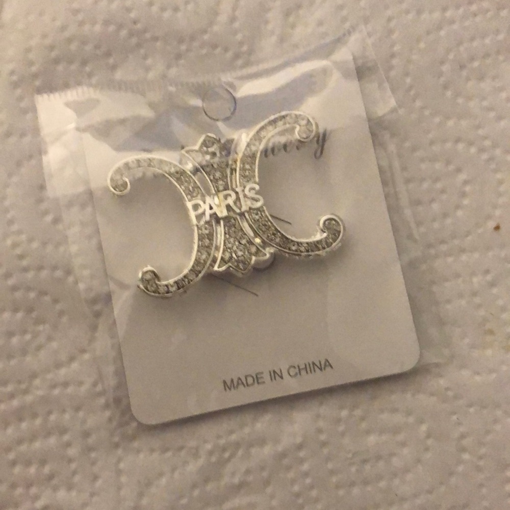 Ornate Silver Filigree Brooch Accessory